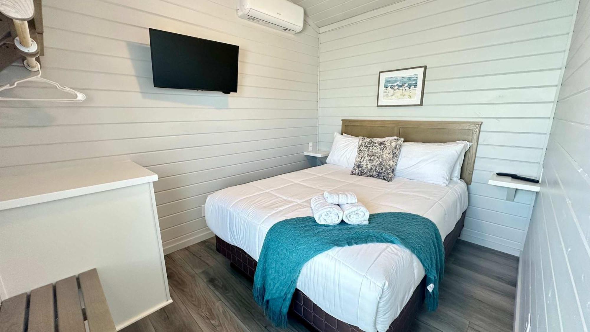 Bayfront Bliss & Great Fishing -Water Views & Beach Nearby Bolivar Peninsula Exterior photo